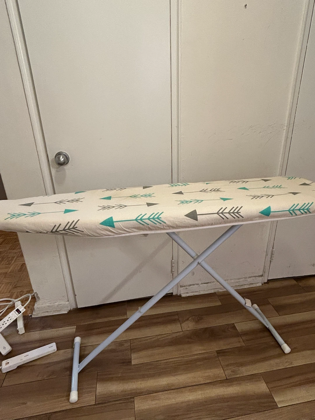 Ironing Board with Arrow Pattern - photo 2
