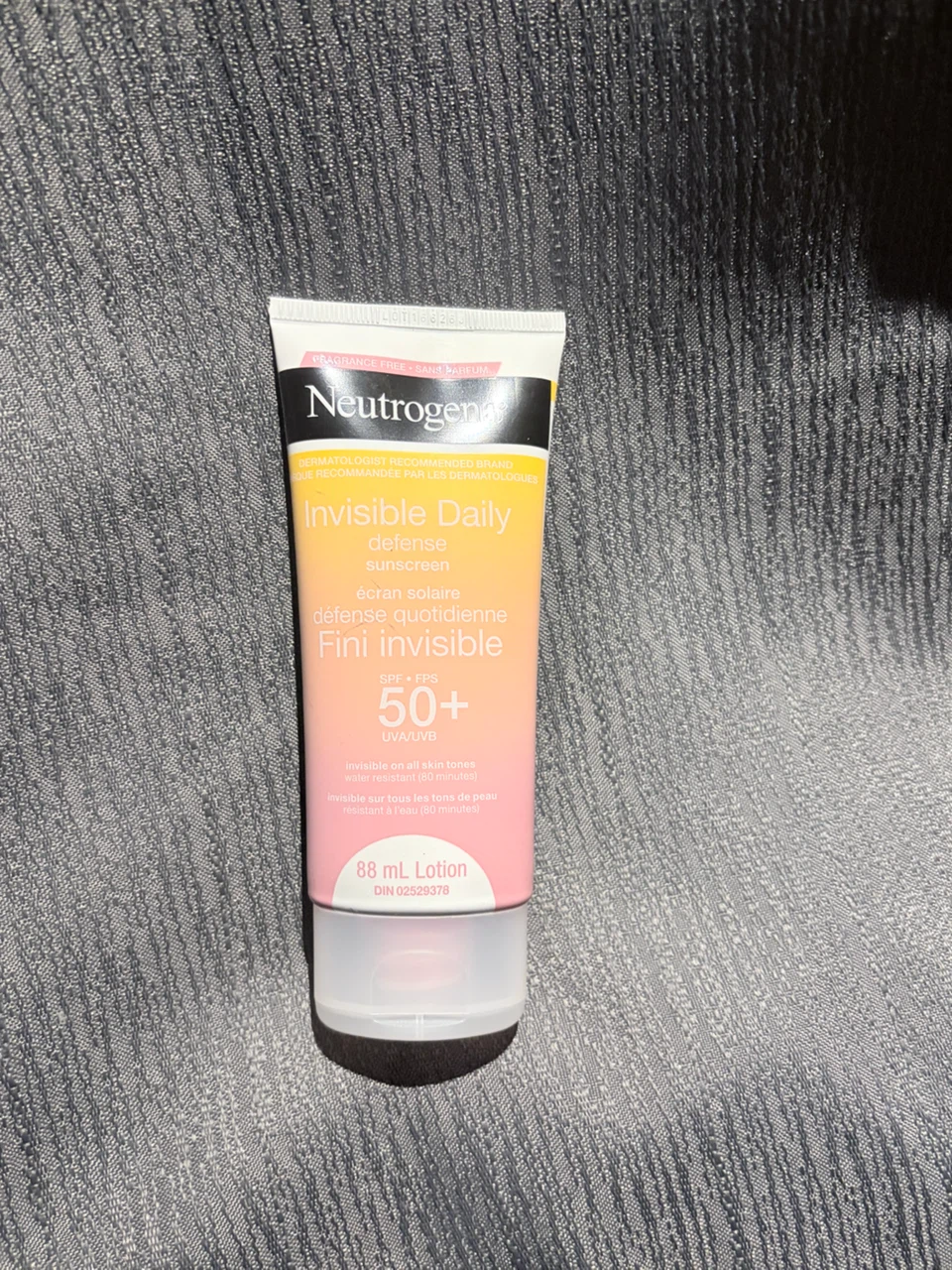 Neutrogena Invisible Daily Defense Sunscreen SPF 50+ 88 mL