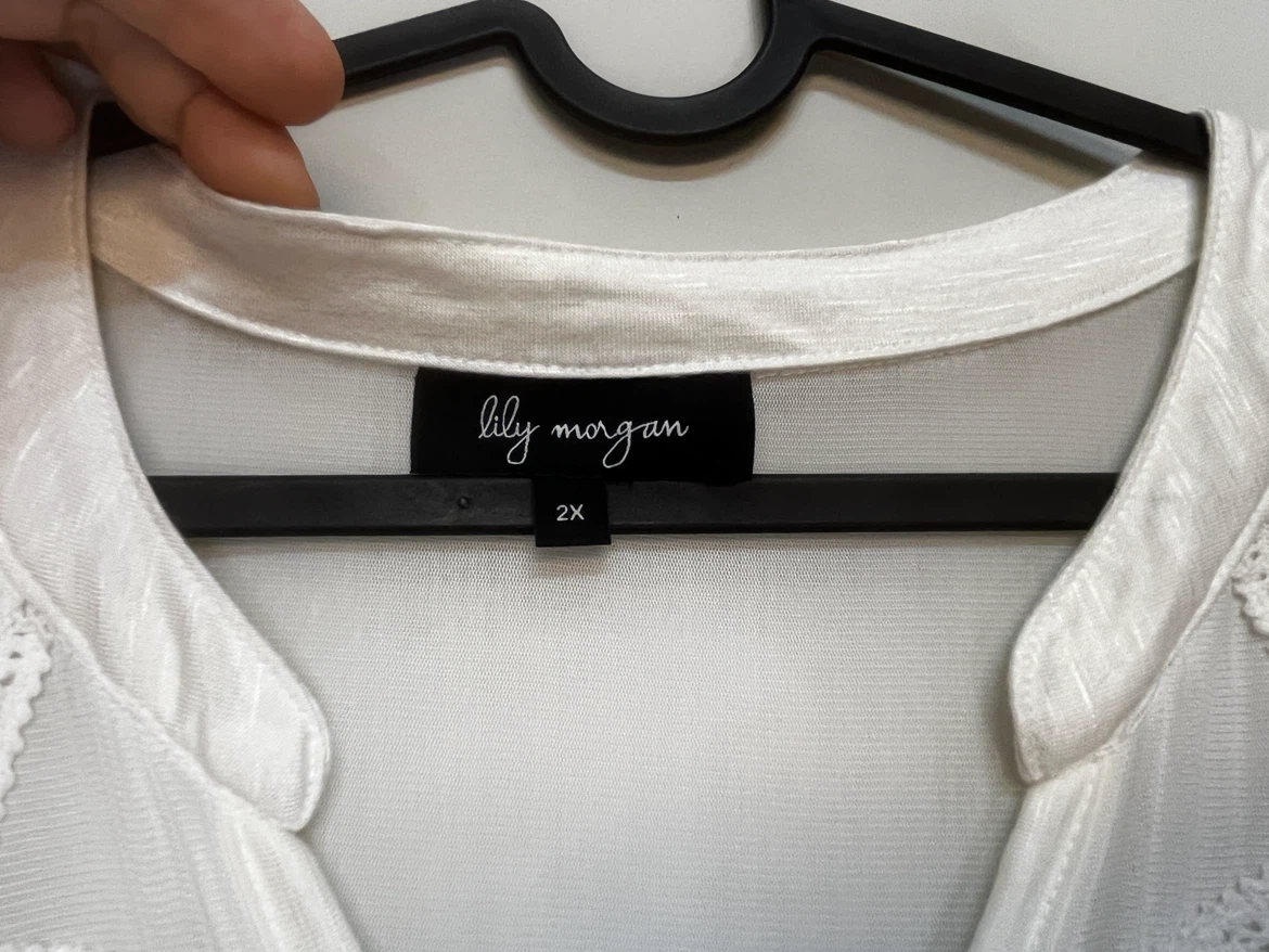 NWT - Lily Morgan White Sleeveless Button-Up Top - photo 5