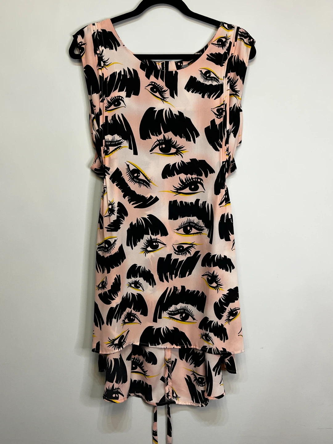 Women's Sleeveless Print Dress with Eye Pattern