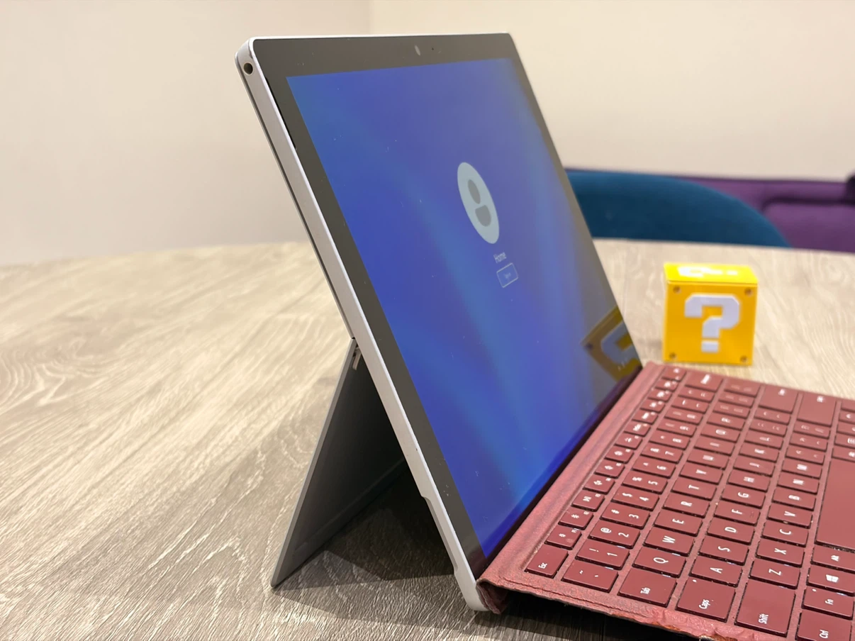 Microsoft Surface Pro 5 — i5 / 8GB / 256GB SSD - photo 4