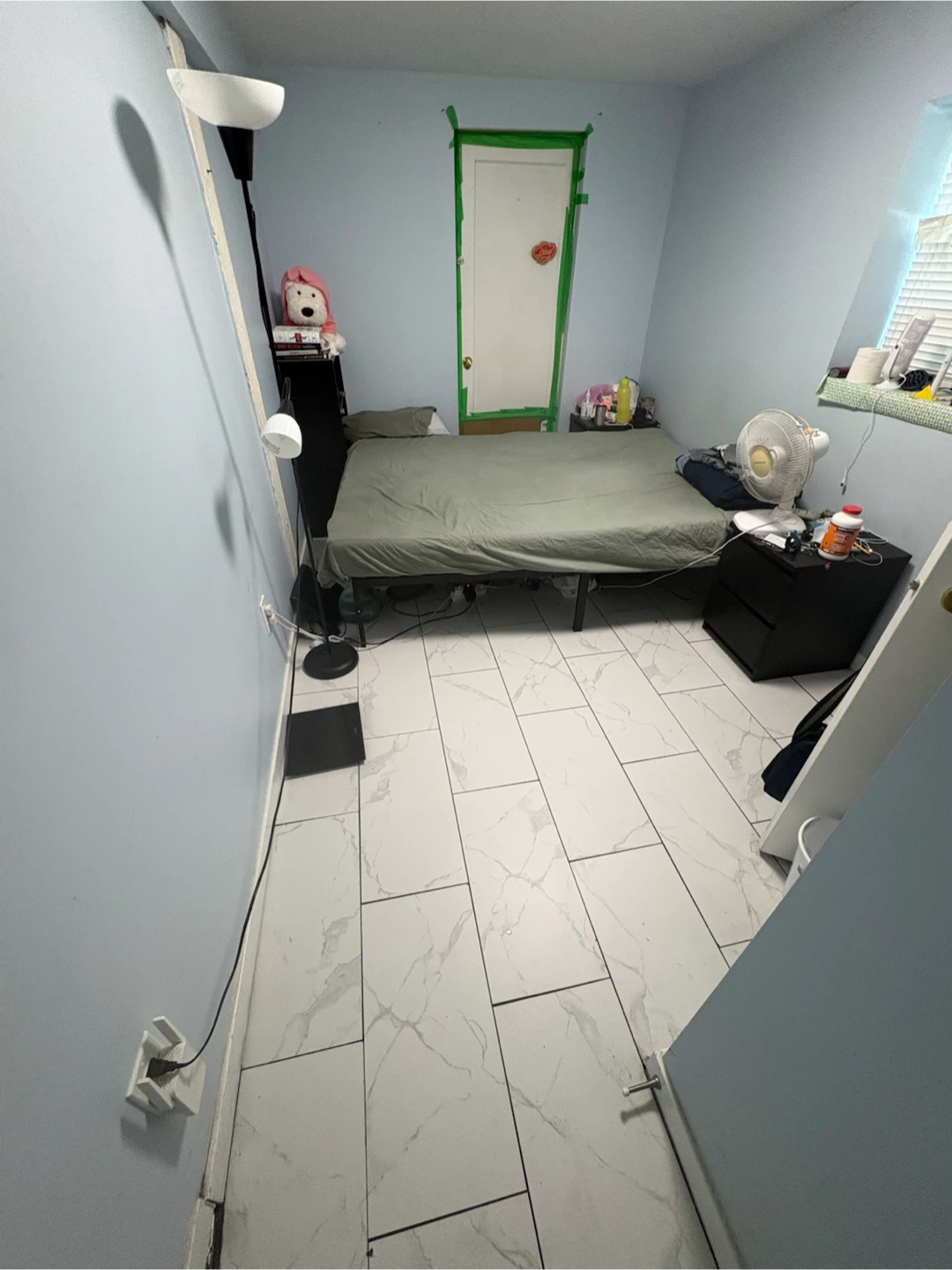 Private Room in Basement near Commercial Drive & SkyTrain - photo 5