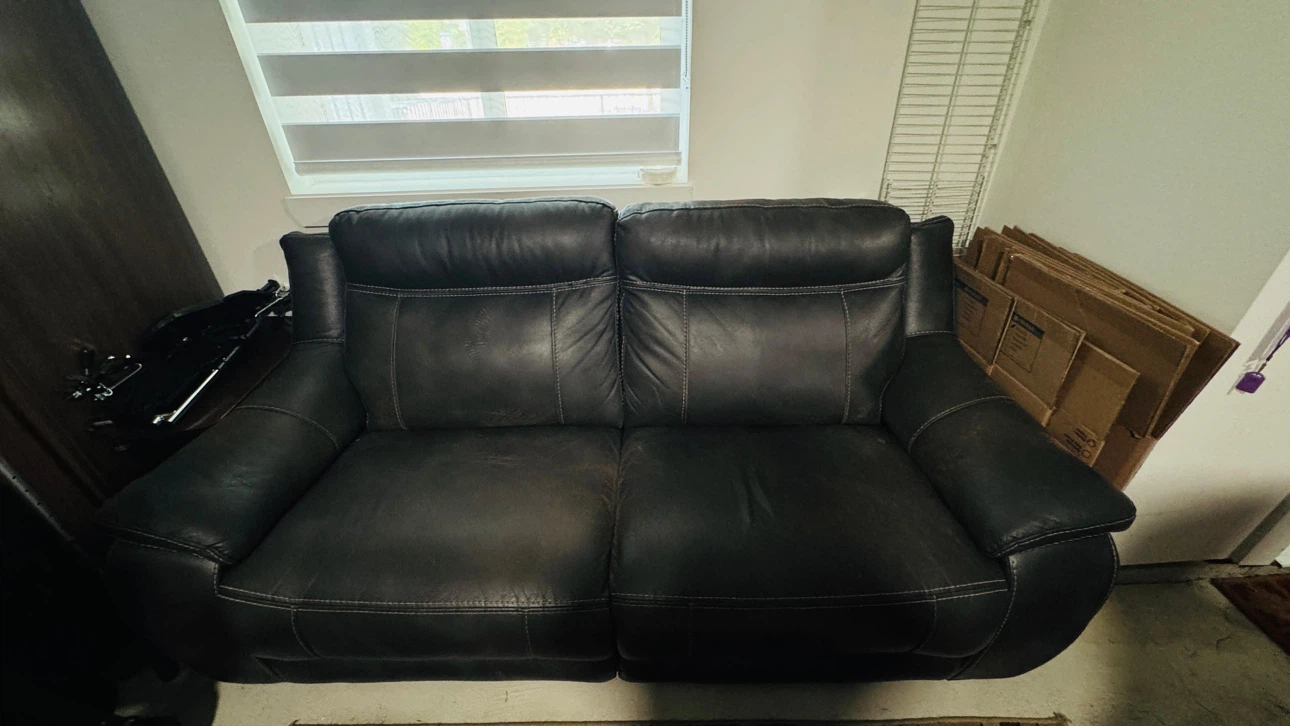 Brown Leather Loveseat - photo 2