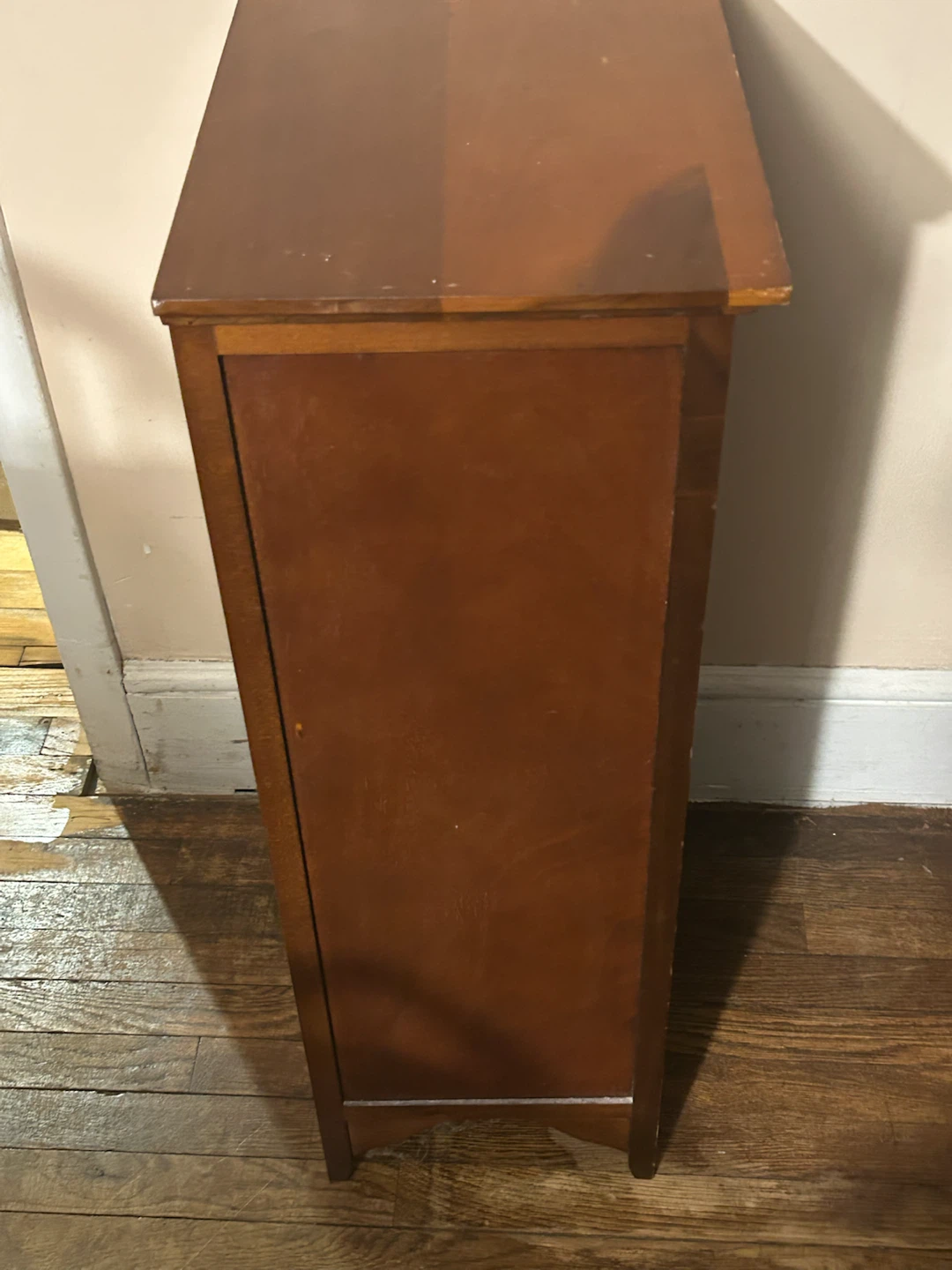 Wooden accent cabinet with slatted door - photo 3