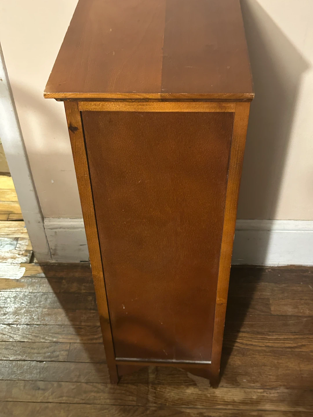 Wooden accent cabinet with slatted door - photo 4