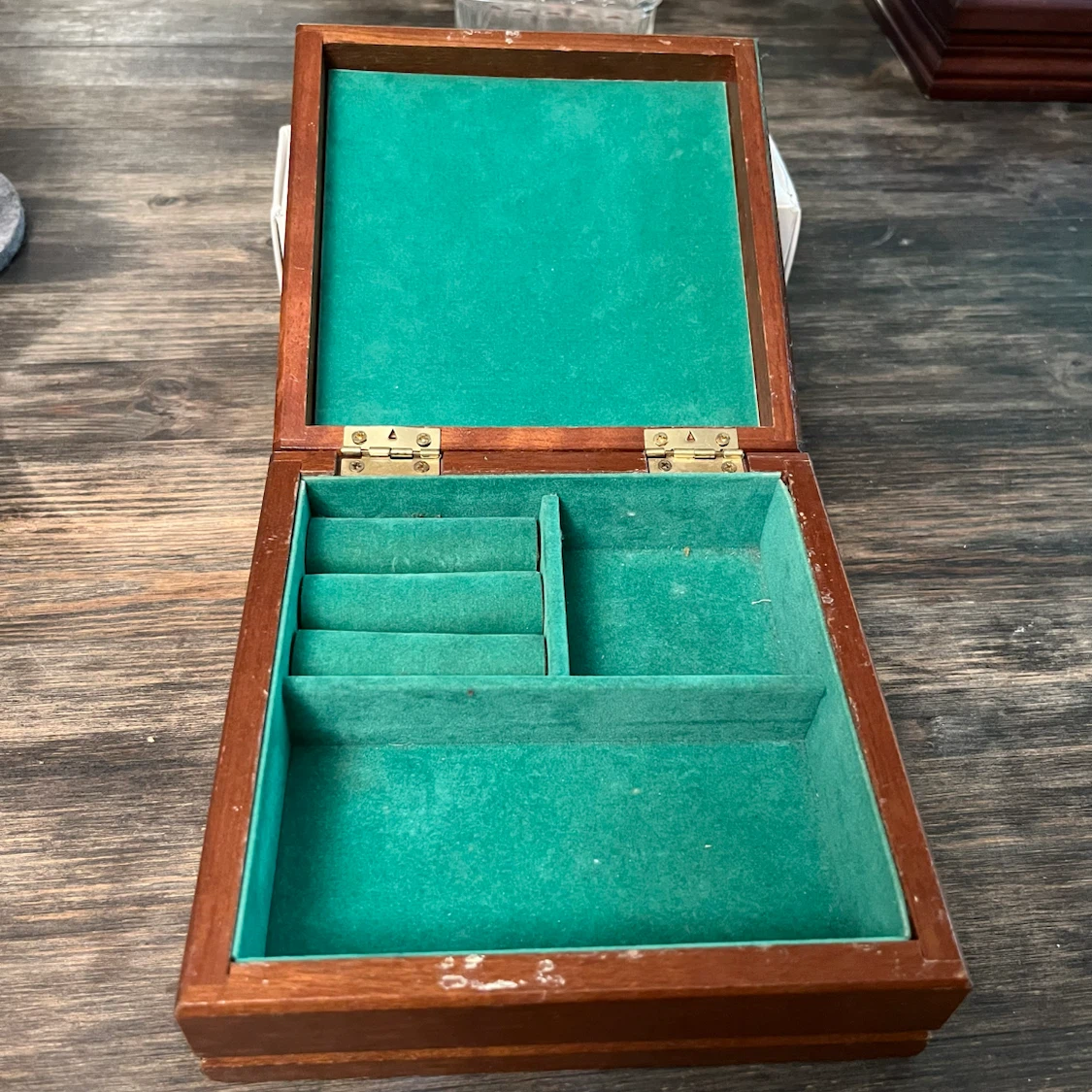 Wooden jewellery box