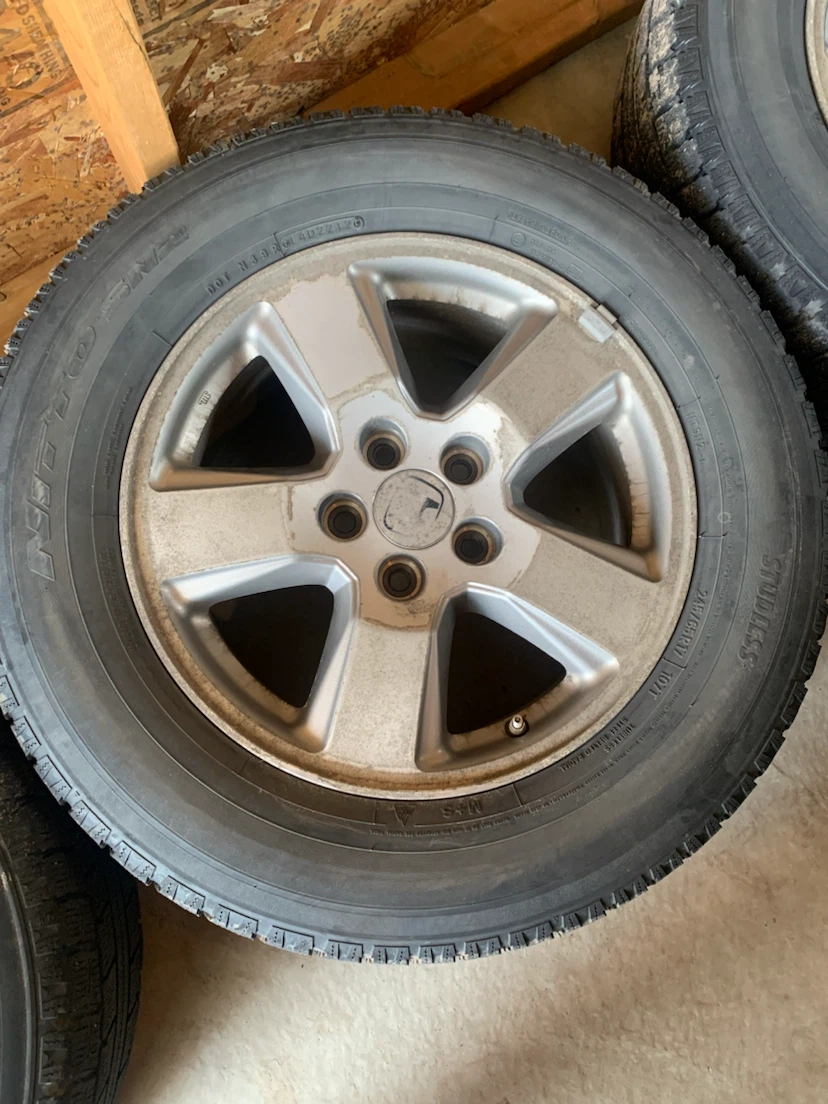 Set of 4 Honda Alloy Wheels with Tires - photo 4