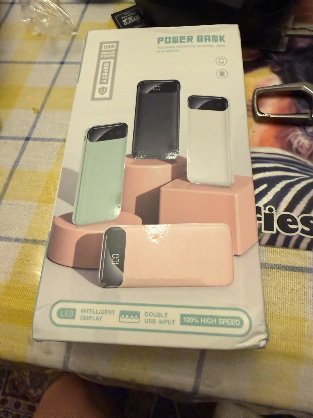 KPKB ZKD-30 Power Bank 30 watts 10k different Colors outside - photo 2