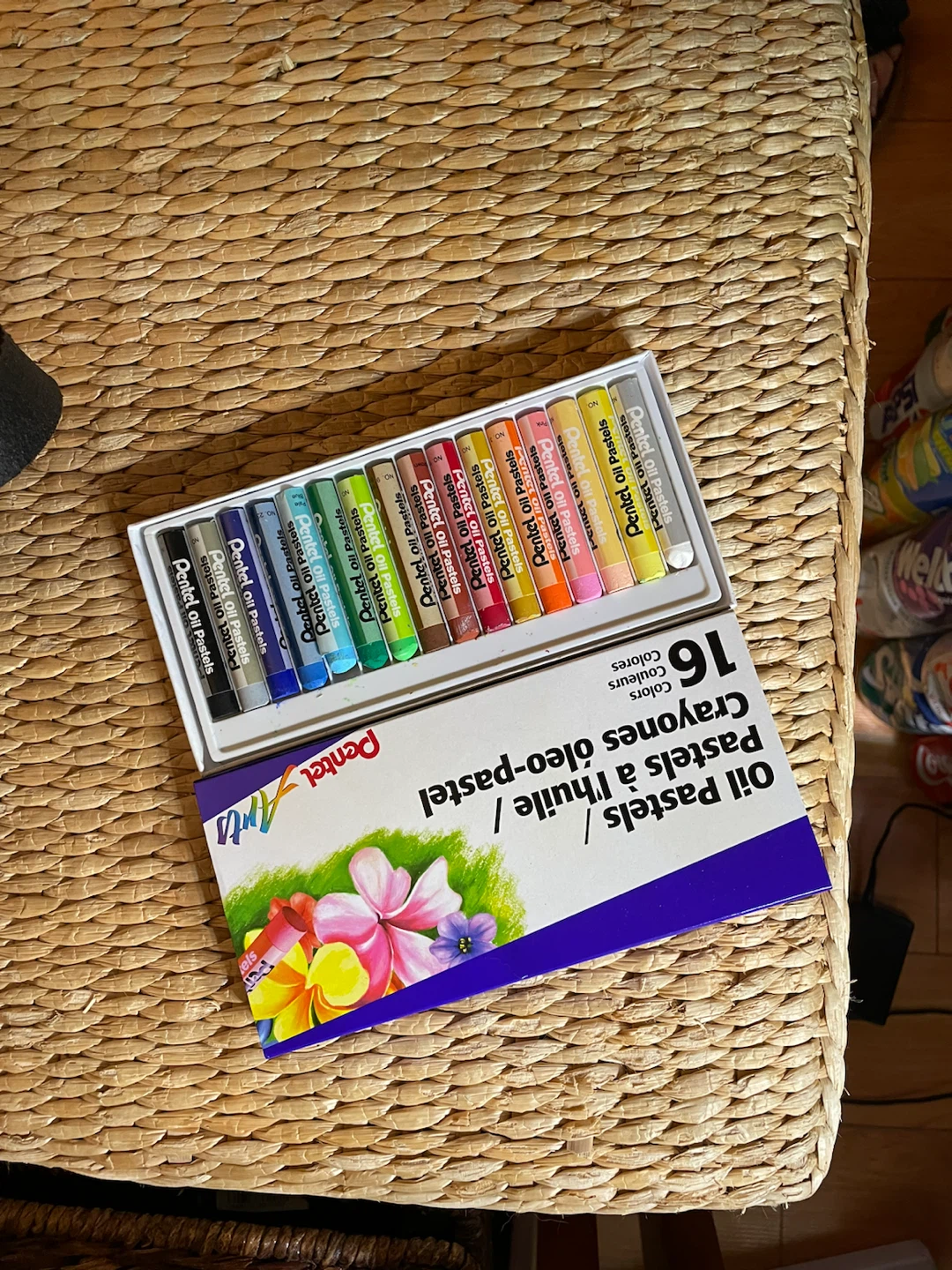 Pentel Arts 16 Colours Oil Pastels