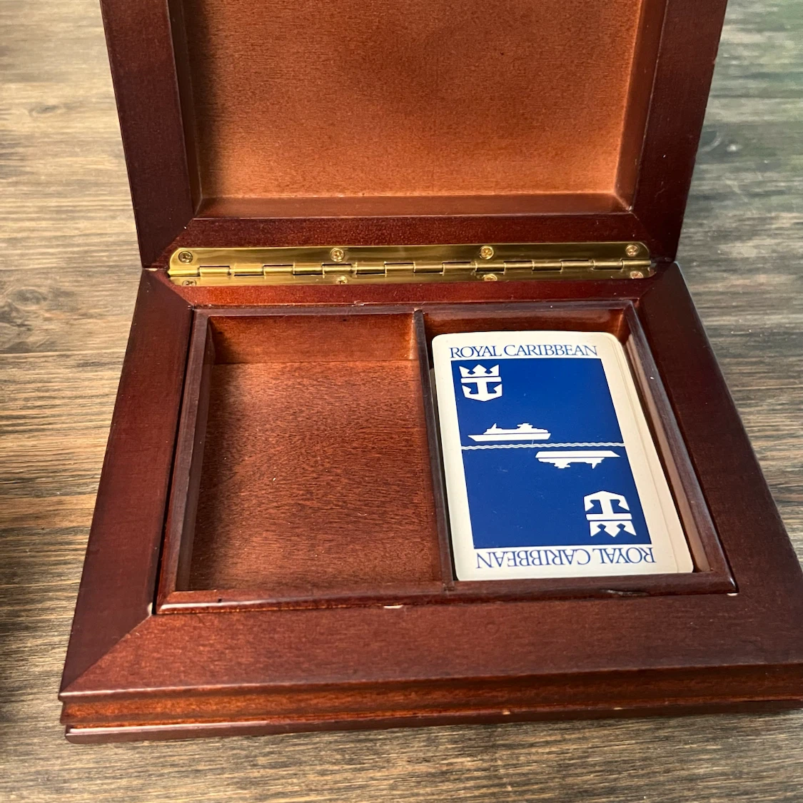 Wooden playing card box - photo 3