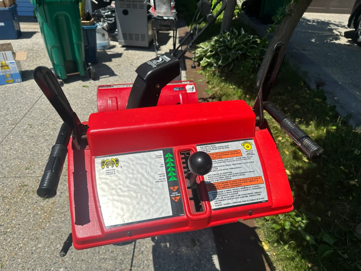 Craftsman 26" Snowblower - photo 2