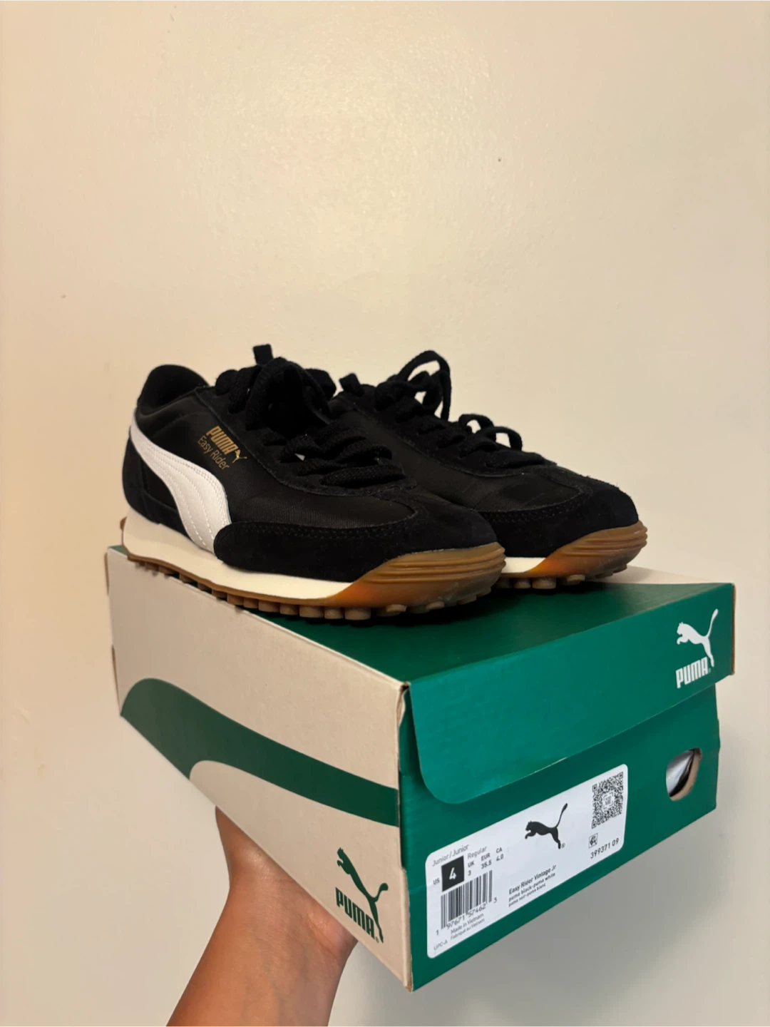 Puma  Jr Black & White Shoes