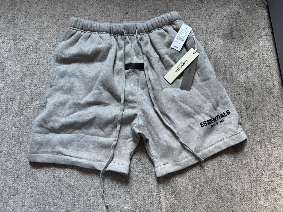 Essentials short grey 1:1