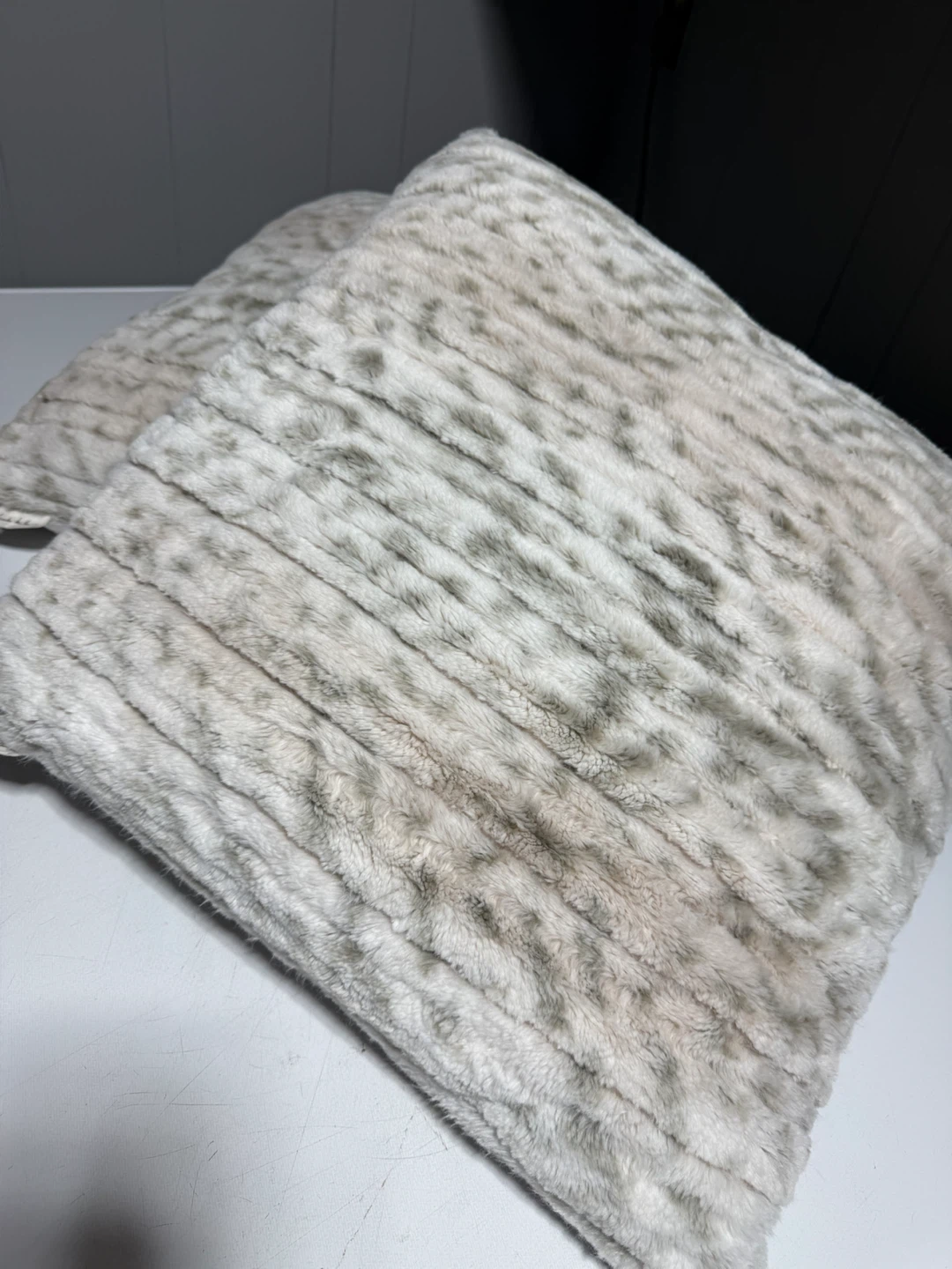 Nicole Miller Faux Fur Throw Pillows w/ Removable Zipper Covers - photo 3