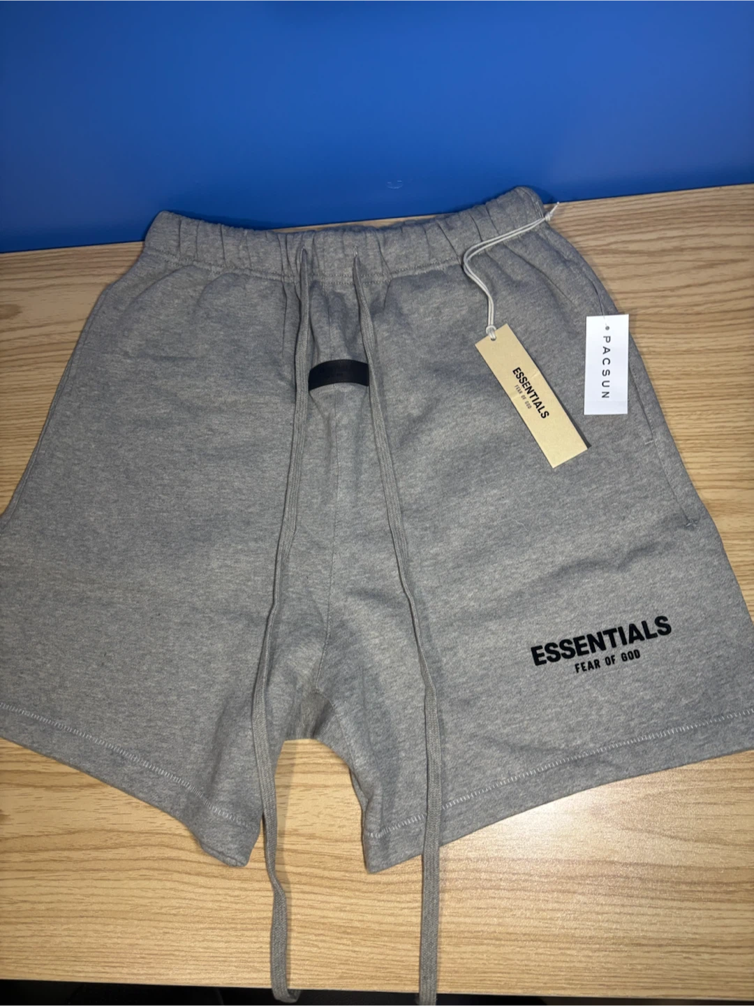 Brand new, Essentials shorts
