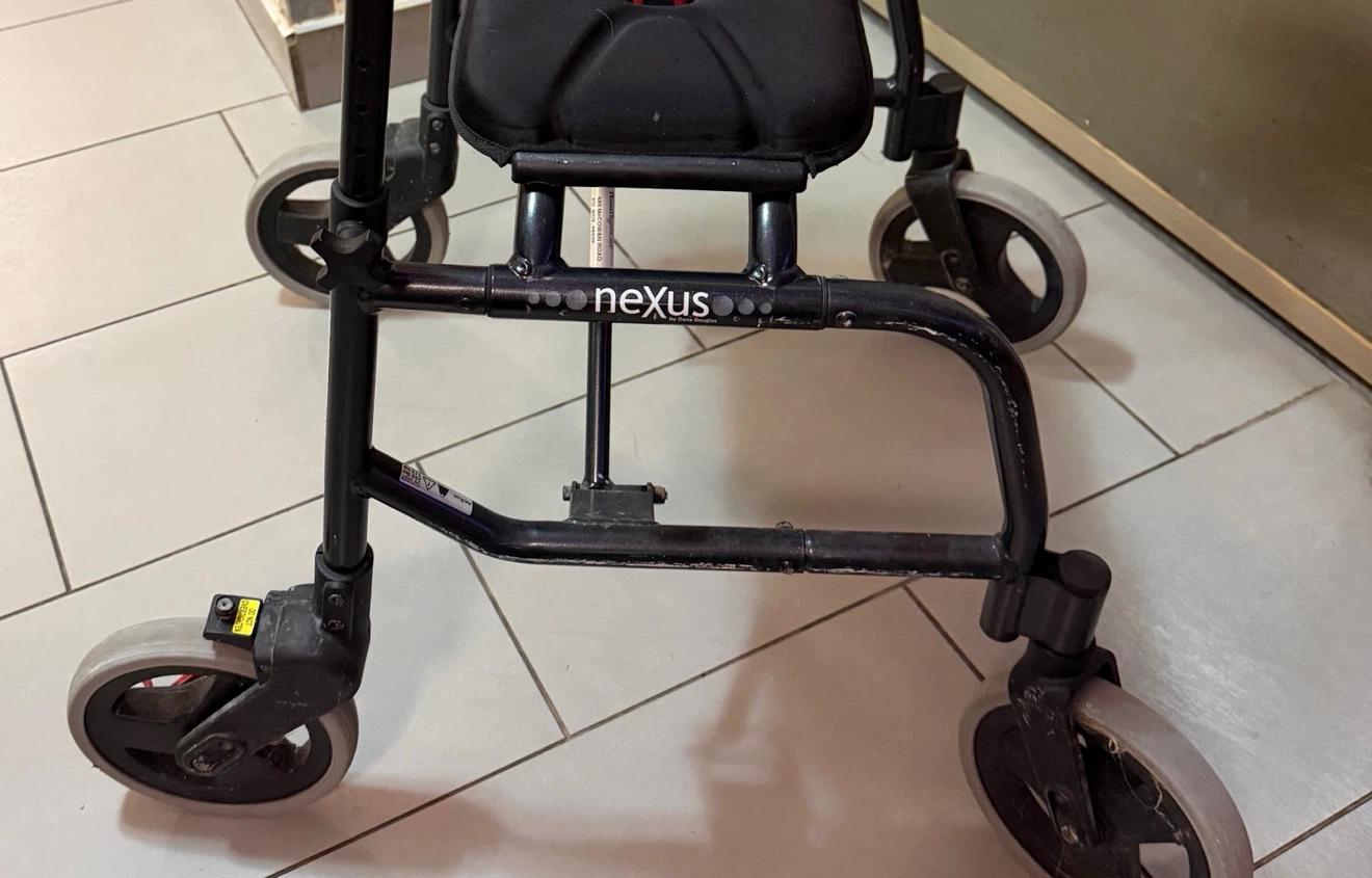 Nexus Walker with Seat