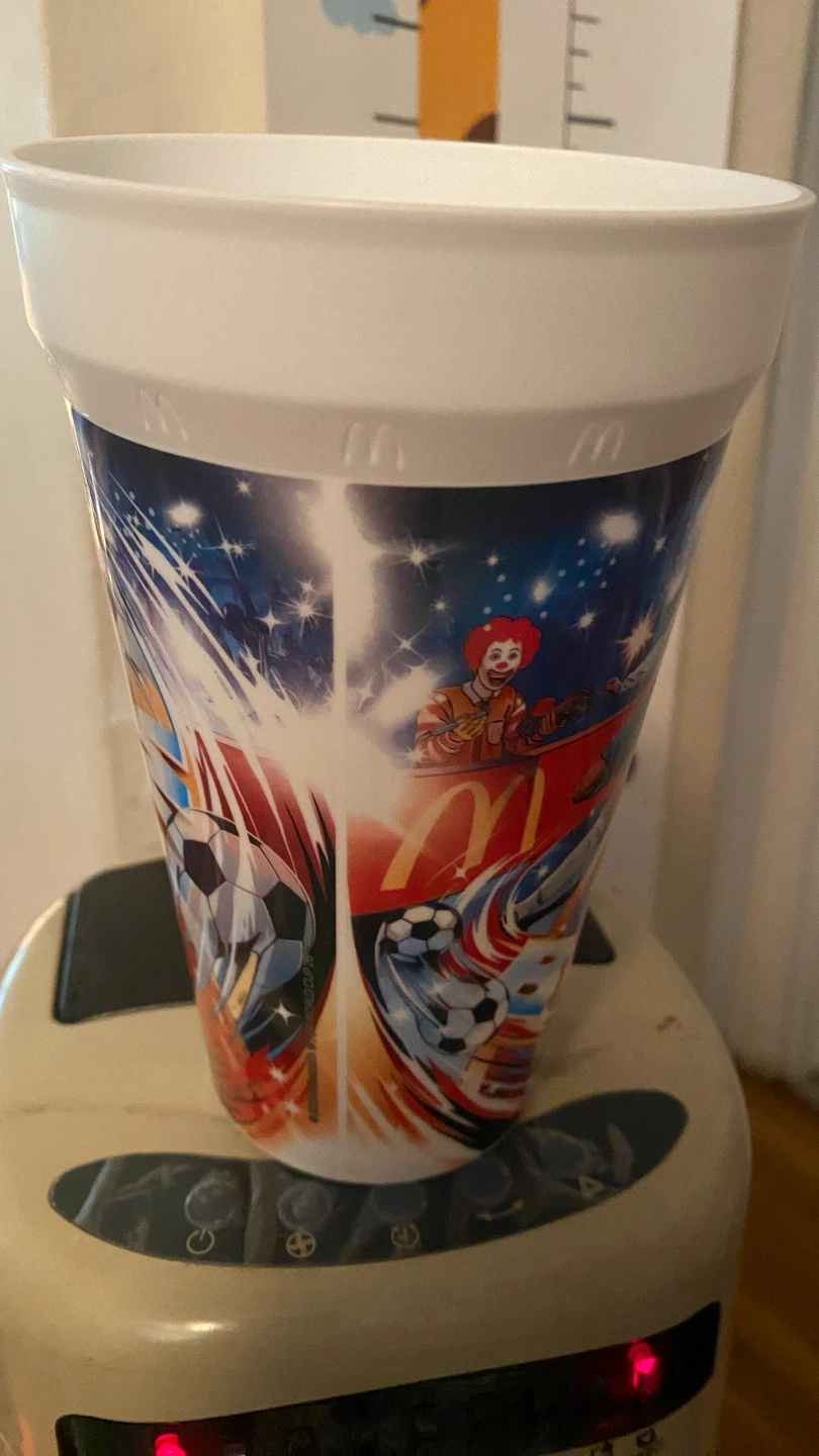 McDonald's Collectible Cup- David Beckham - photo 2