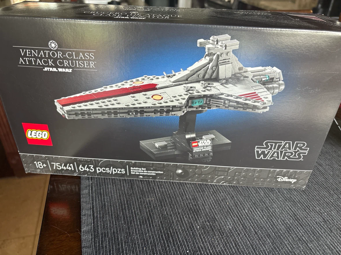Lego Star Wars Venator-Class Attack Cruiser (Small version)