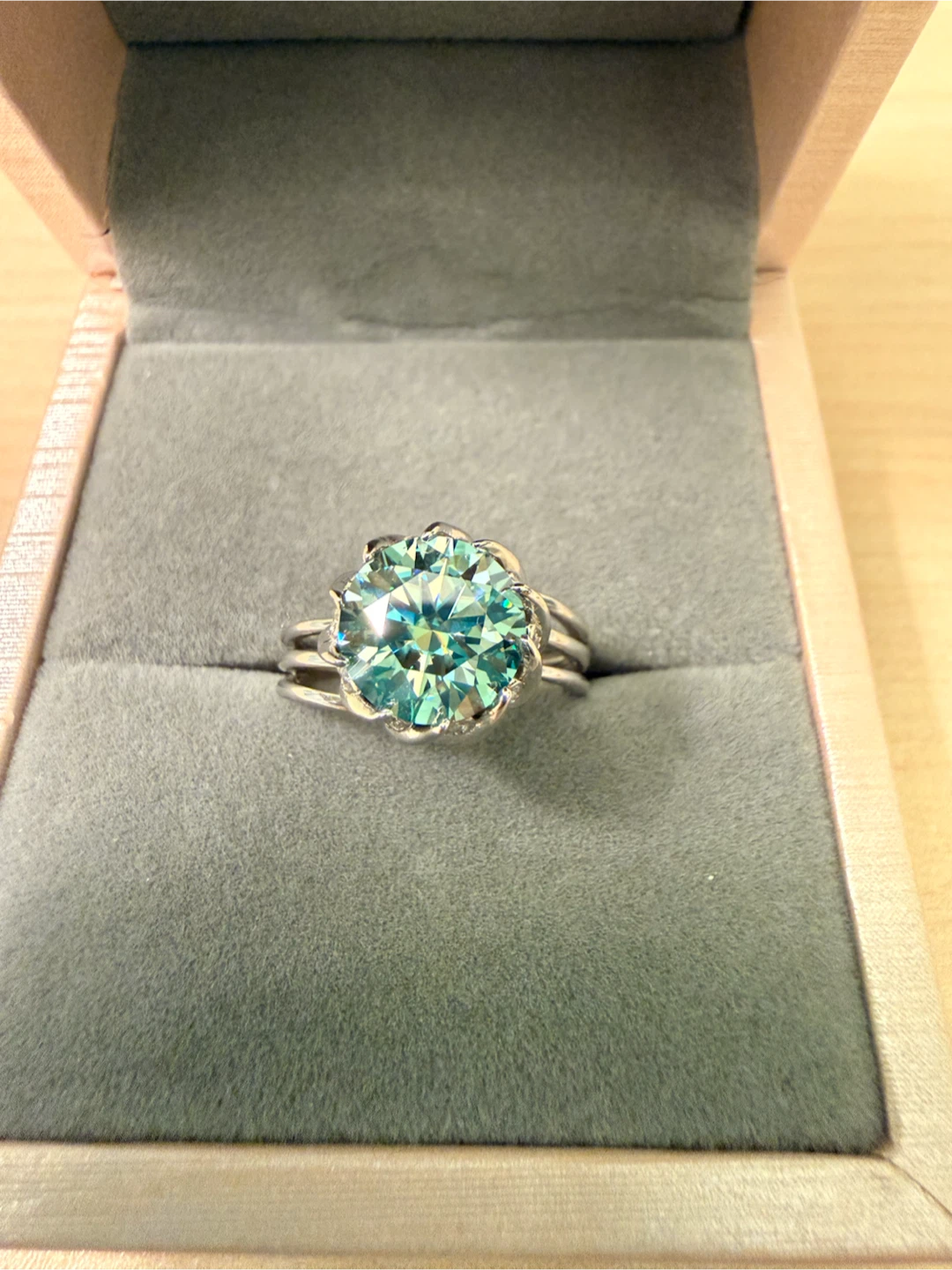 Green Moissanite Ring Size 6 to 6.5