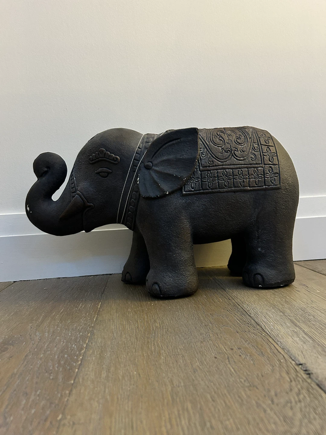 Dark Elephant Planter Pot - photo 2