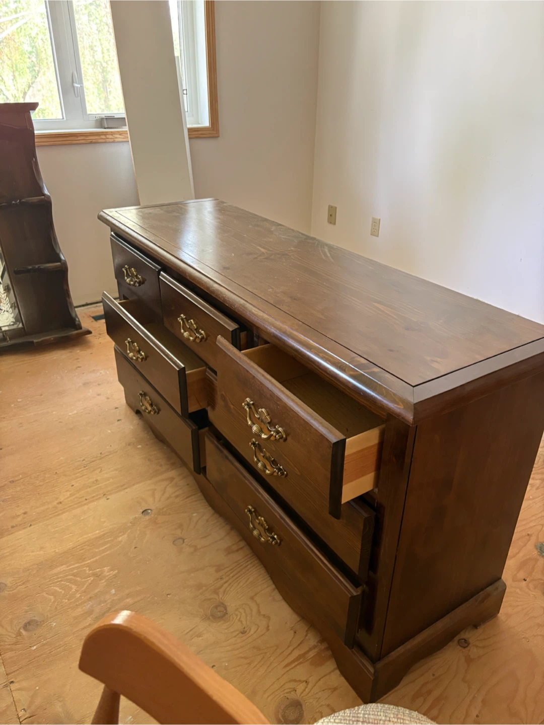 Free bedroom ensemble