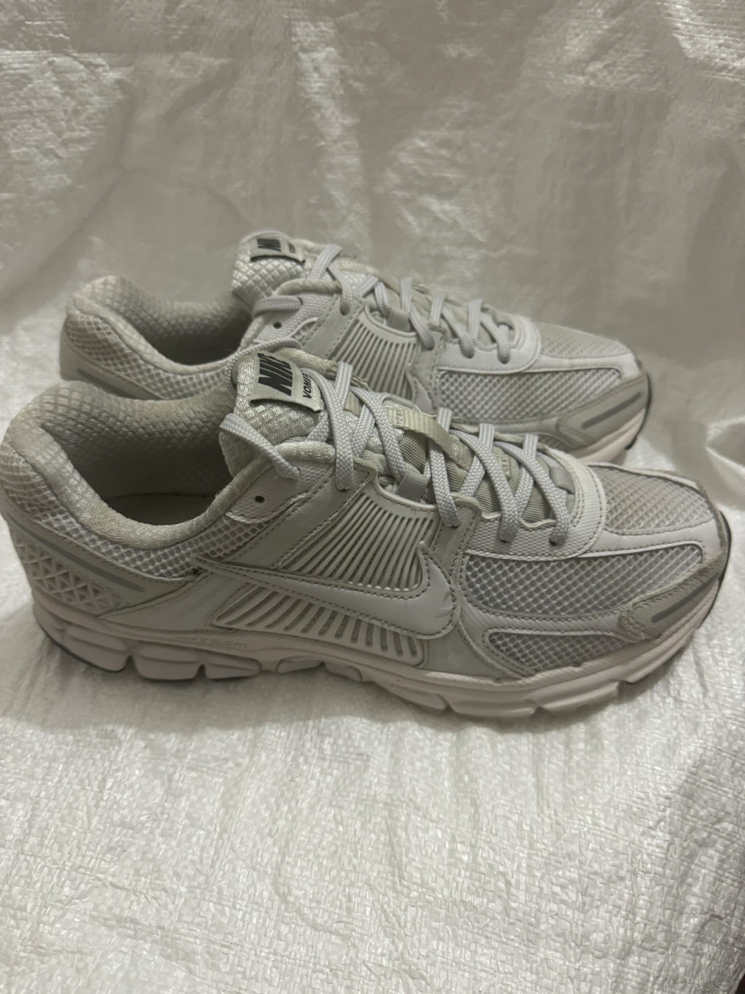 Nike Vomero 5 Running Shoes - photo 2