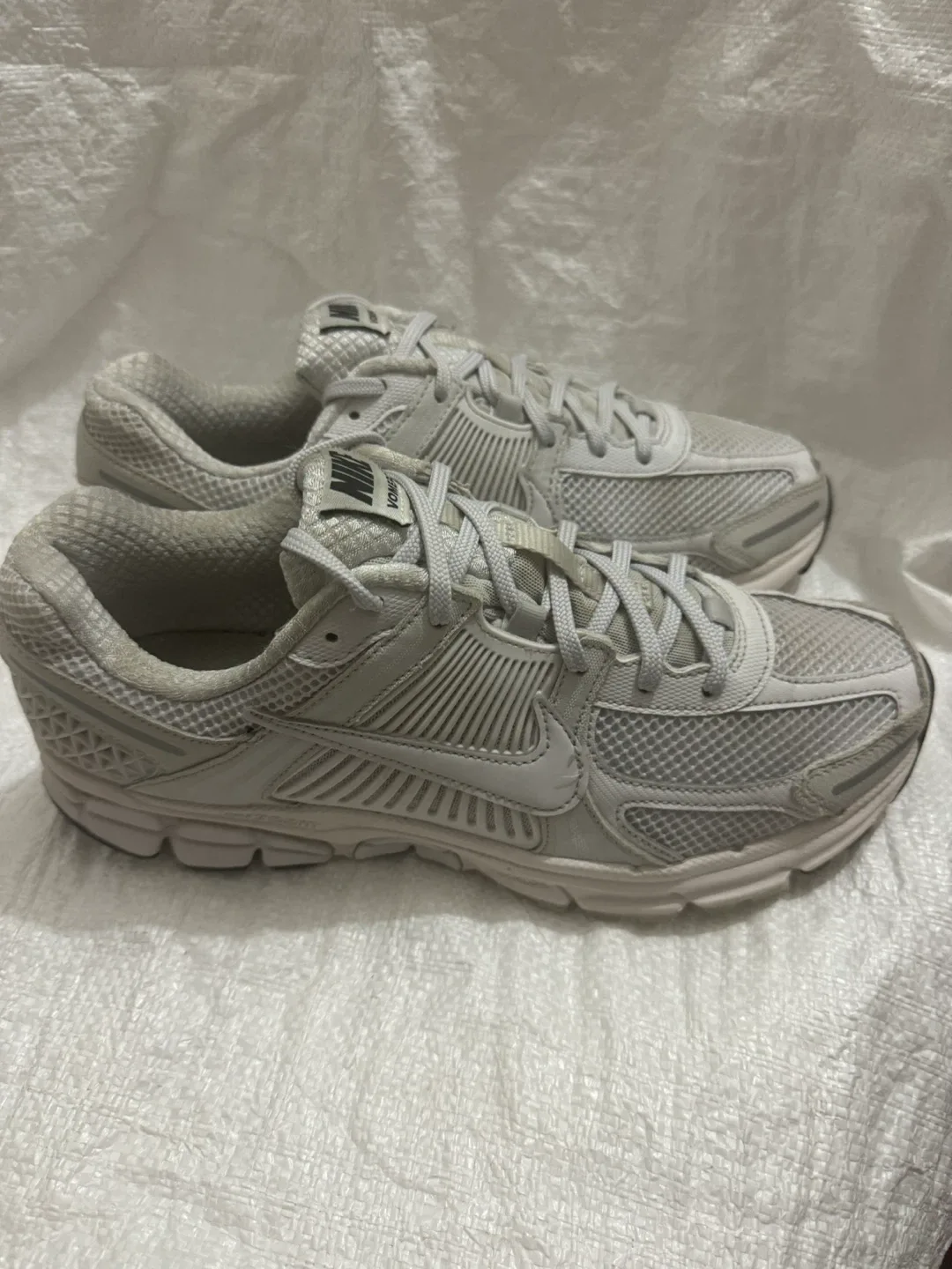 Nike Vomero 5 Running Shoes - photo 2