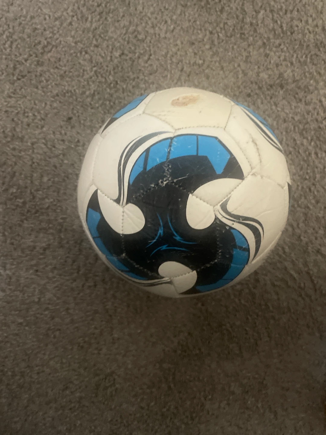 Assorted Soccer Balls (Umbro, Diadora, Matrix) - photo 4