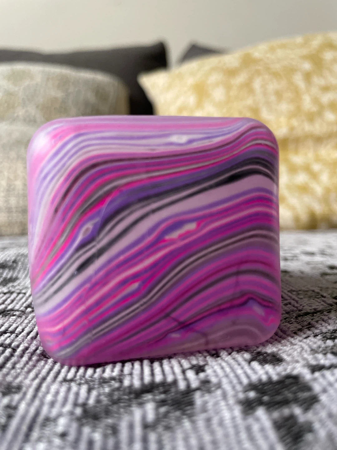 Viral swirl squishy