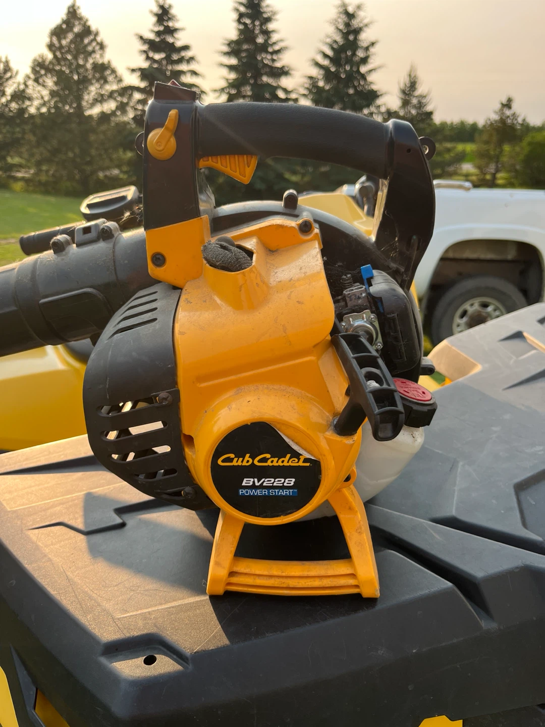 Cub Cadet BV 228 Leaf Blower / Vac - photo 2