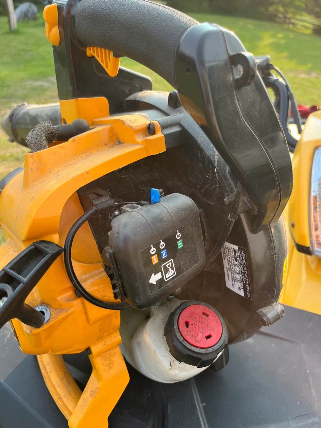 Cub Cadet BV 228 Leaf Blower / Vac - photo 3
