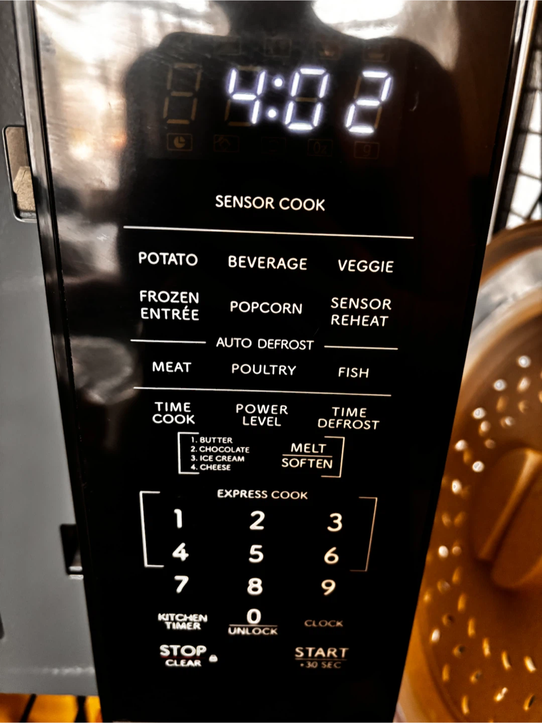 Sharp Carousel Microwave Oven - photo 5