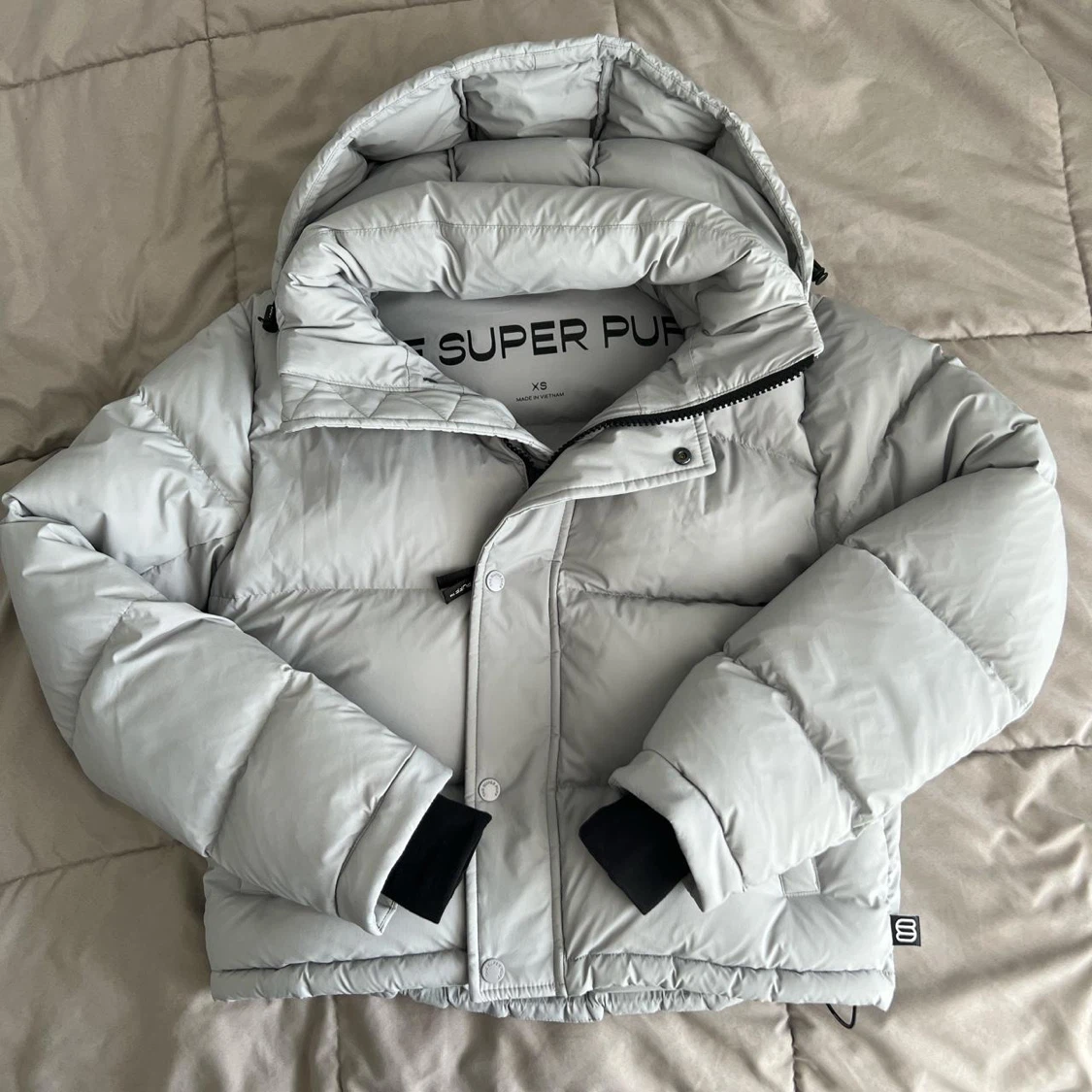 The Super Puff Puffer Jacket shorty