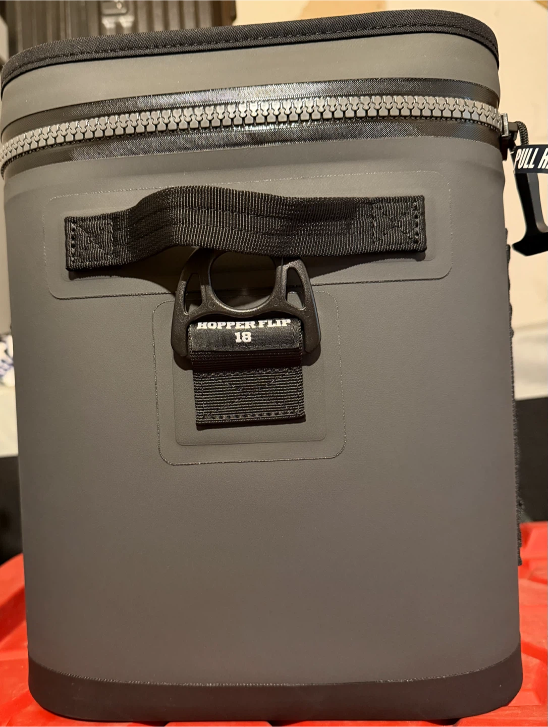 Yeti Hopper Flip 18 Cooler - Charcoal - BNWT - photo 2
