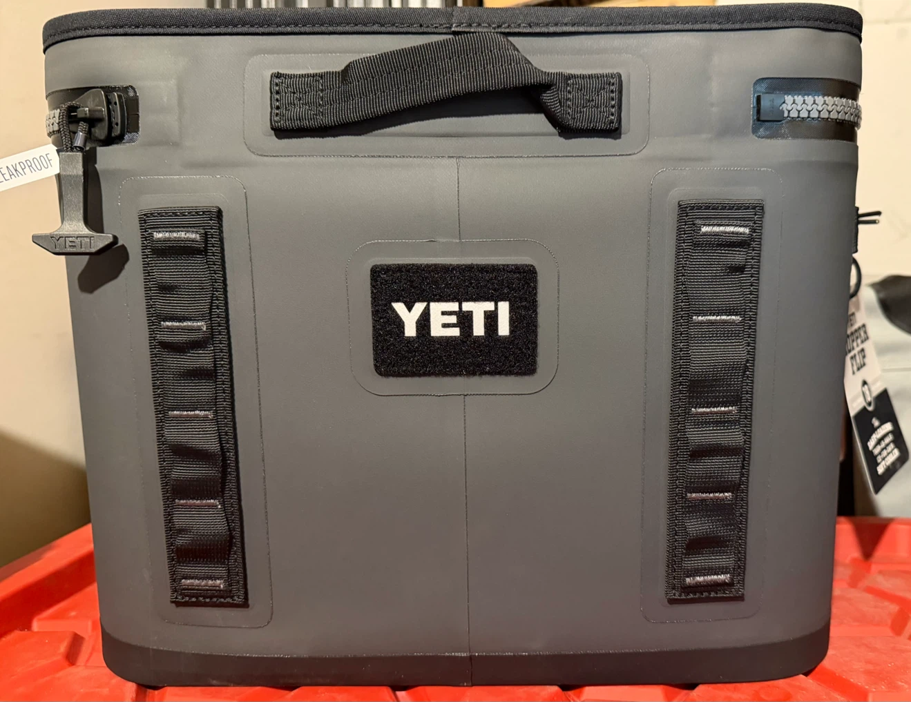 Yeti Hopper Flip 18 Cooler - Charcoal - BNWT - photo 5