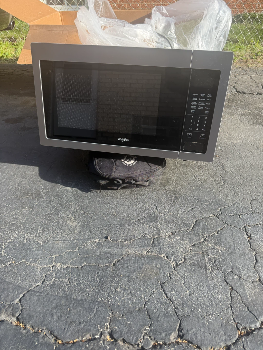 Whirlpool Microwave Oven