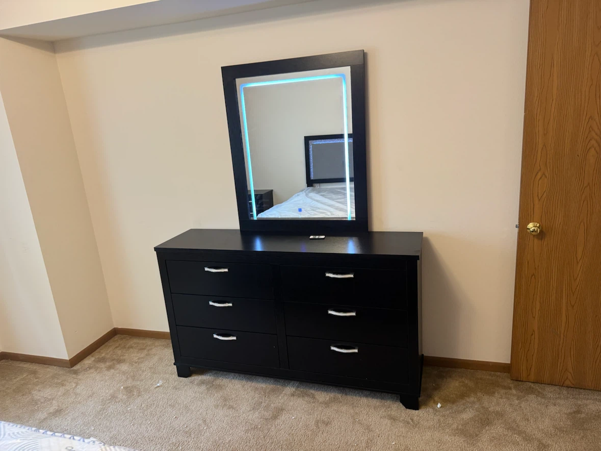 Satisfied Customer 4 piece bedroom set up