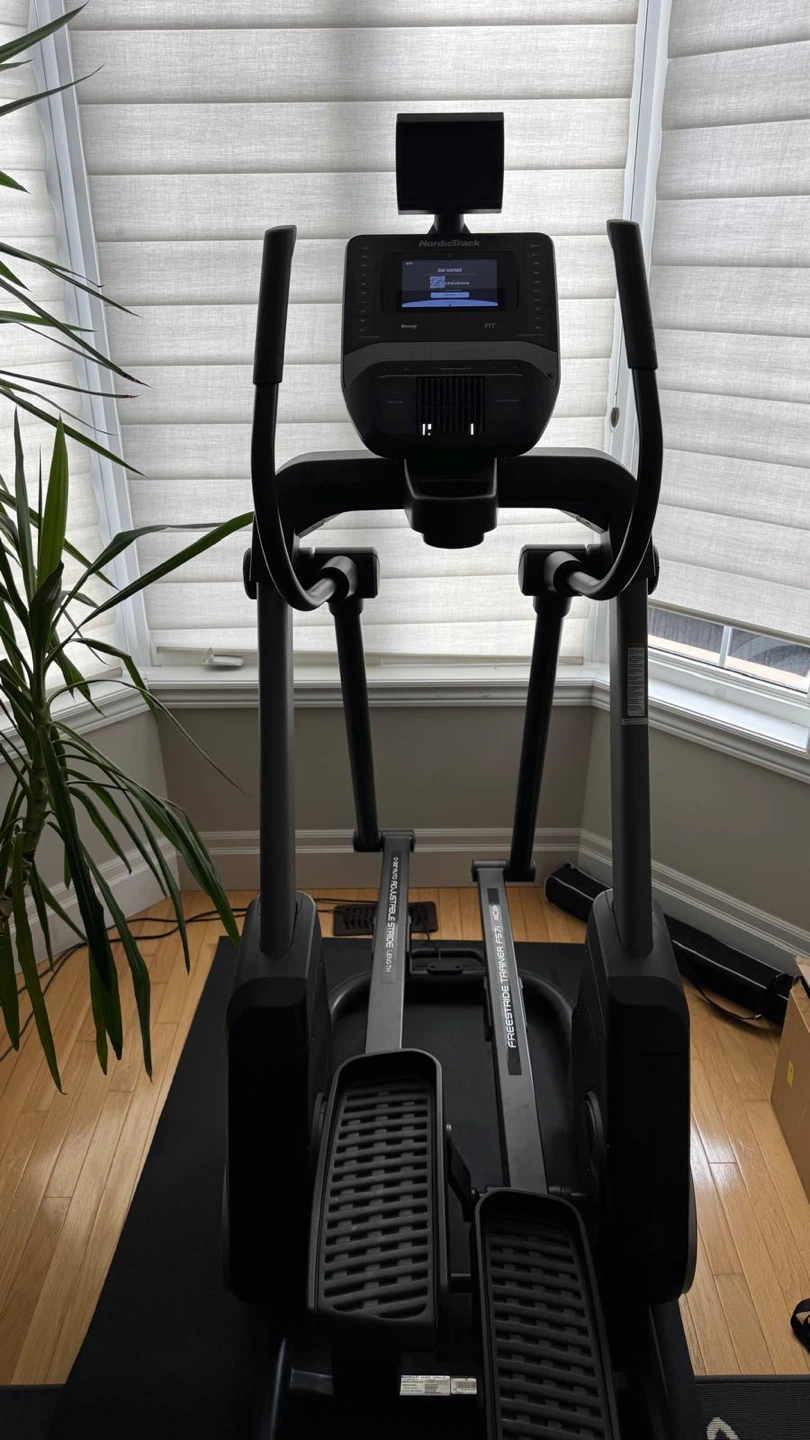 NordicTrack FreeStride Trainer FS5i Elliptical - photo 4