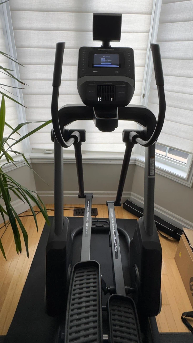 NordicTrack FreeStride Trainer FS5i Elliptical - photo 5