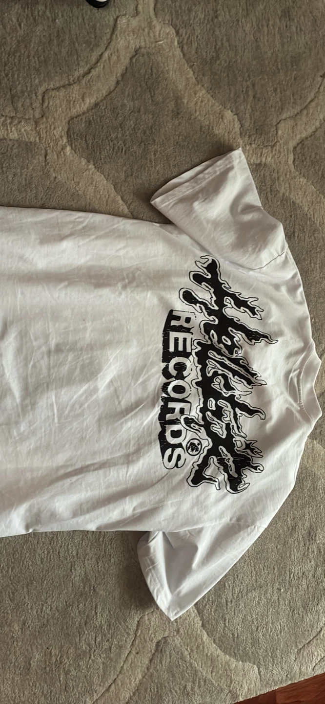 Hellstar White Graphic T-Shirt Size Medium - photo 3