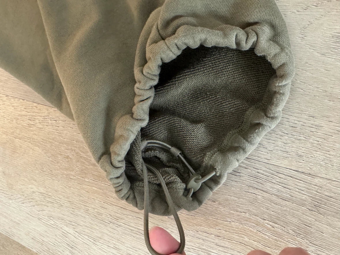 UNIQLO Cargo Sweatpants - photo 2
