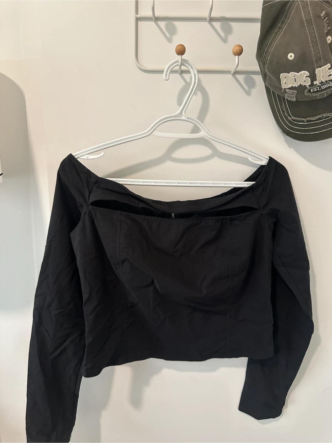 bershka Black Off-the-Shoulder Long Sleeve Top