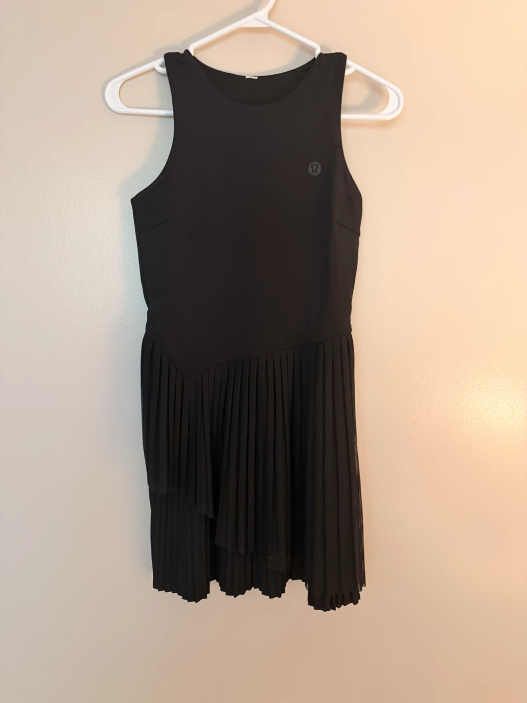 Lululemon Black Pleated  Dress - photo 2