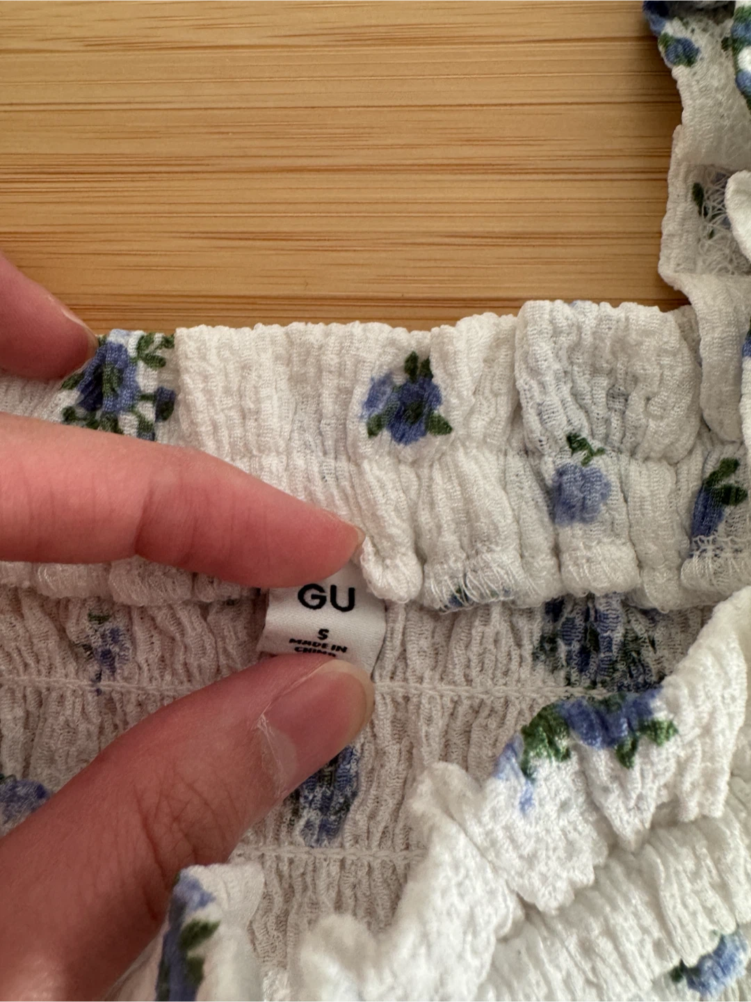 Japan GU Smocked Floral Crop Top - photo 3
