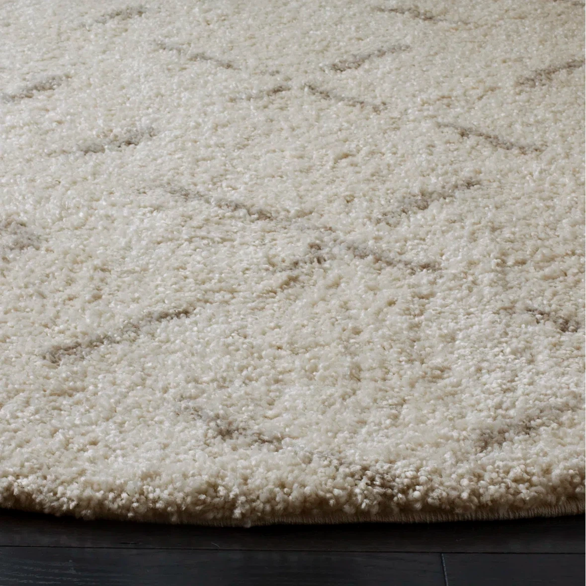 Shag Rug with Diamond Pattern - photo 2