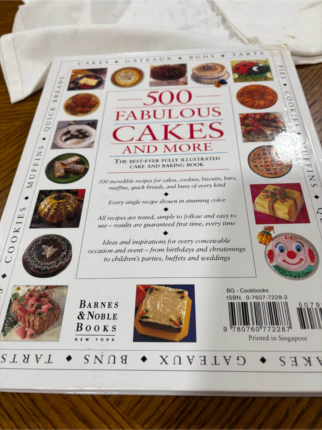 500 Fabulous Cakes and More Cookbook - photo 2