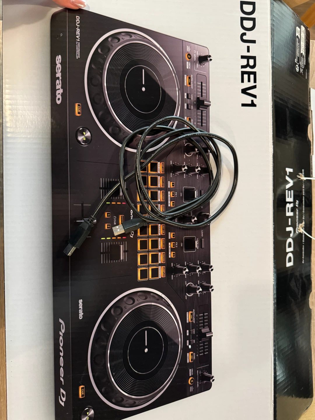 Pioneer DJ DDJ-REV1 DJ Controller with Serato