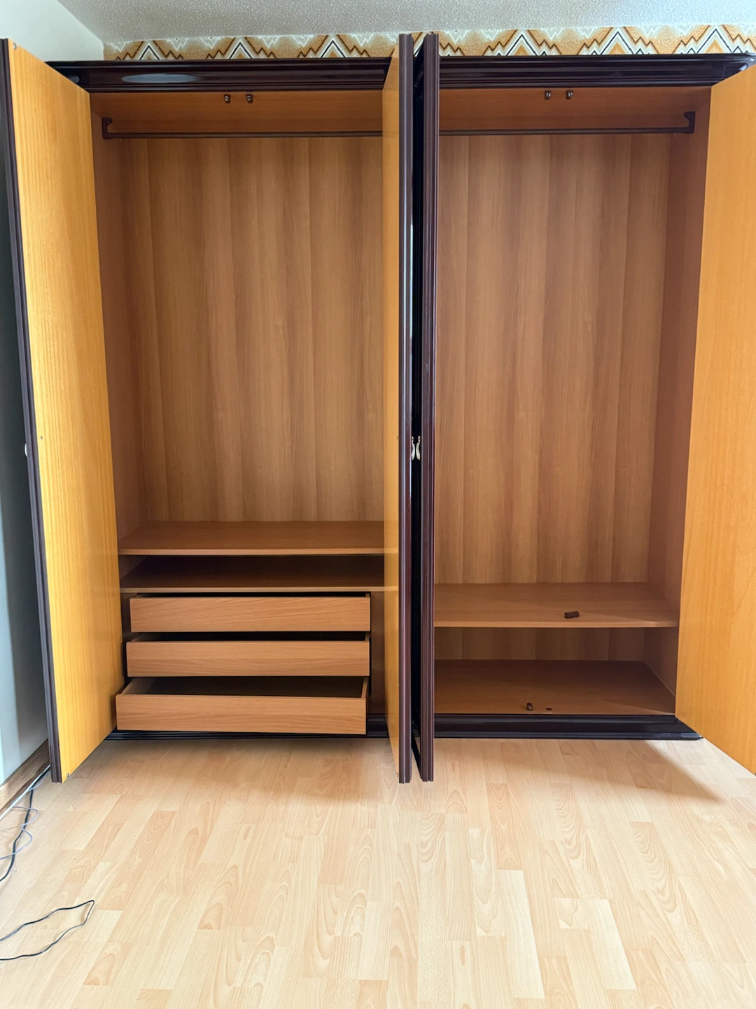 Wardrobe with drawers and hanging space - photo 3