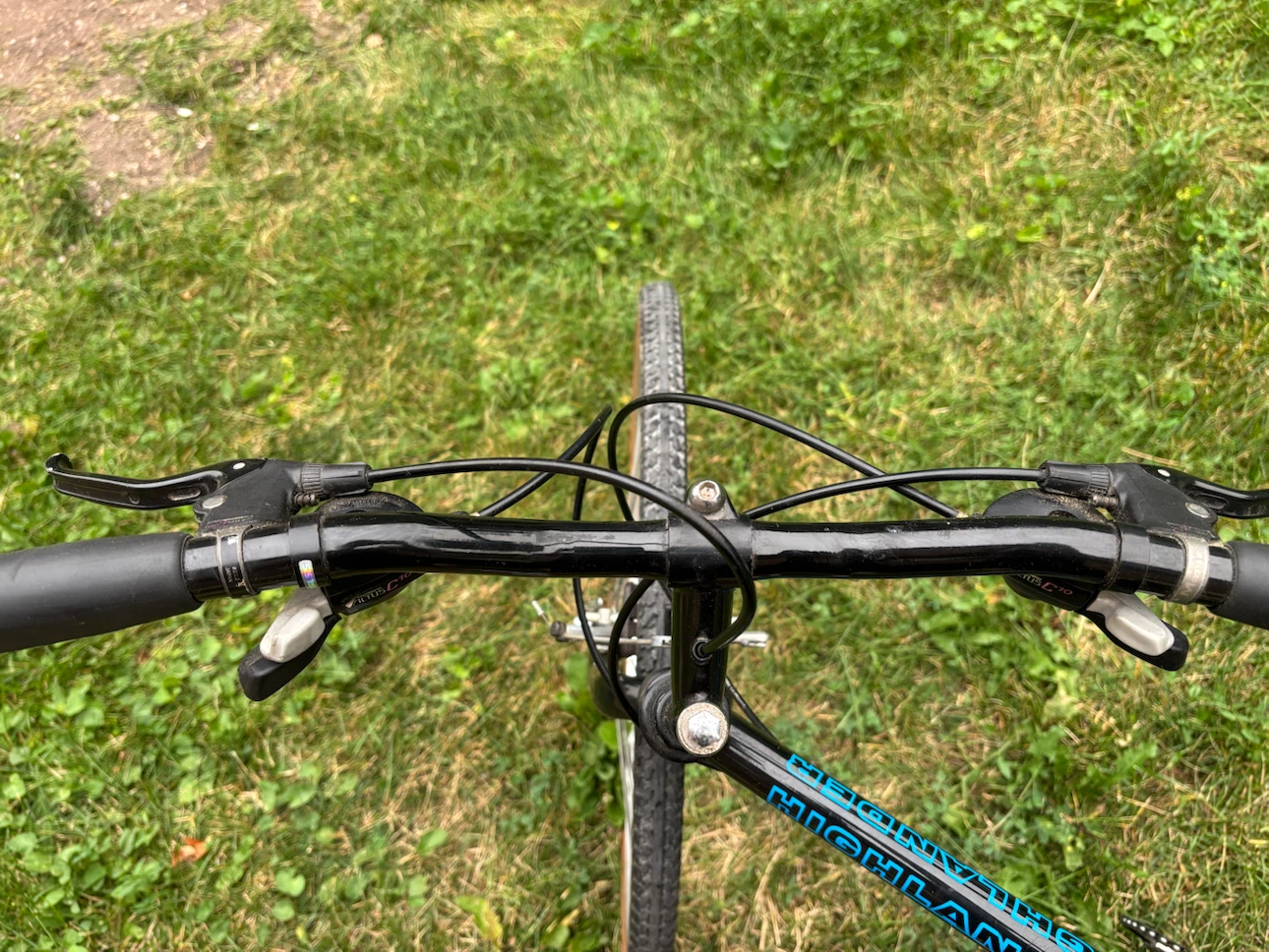 Raleigh Highlander Mountain Bike - photo 3
