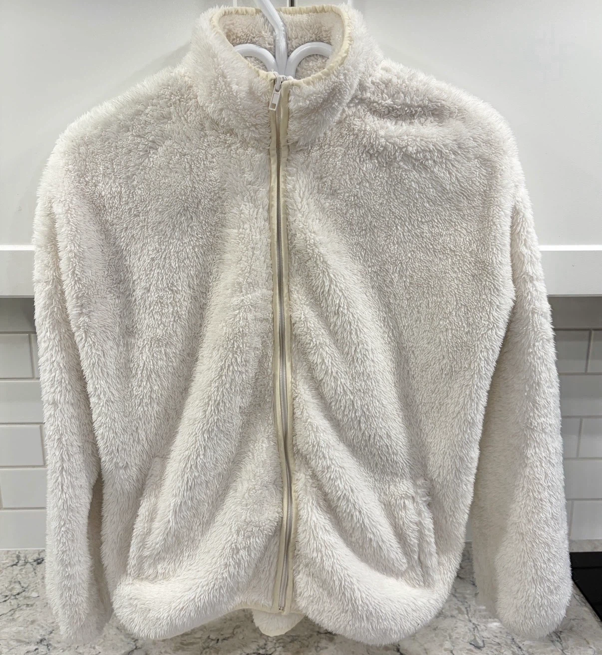 Fuzzy Womens Jacket - Cream/White (Forever 21) (Size S)